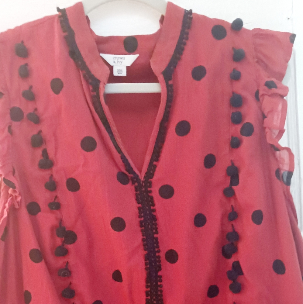 Short sleeved ruffled blouse